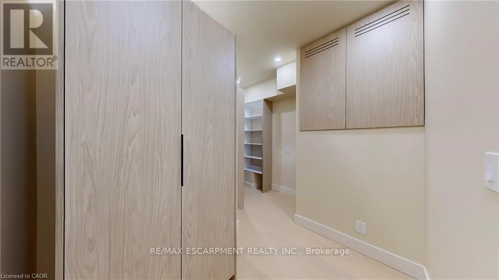 28 Dunsmore Gardens, Toronto, Ontario  M3H 3M2 - Photo 13 - C13507150