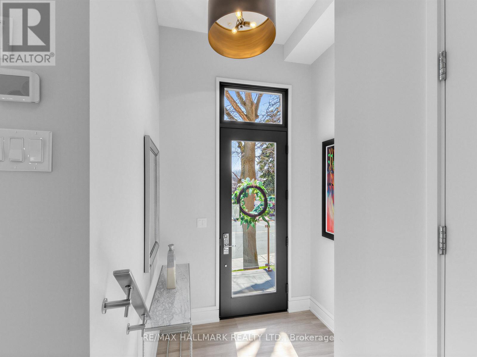 1 Thurloe Avenue, Toronto, Ontario  M4S 0B4 - Photo 3 - C13507310