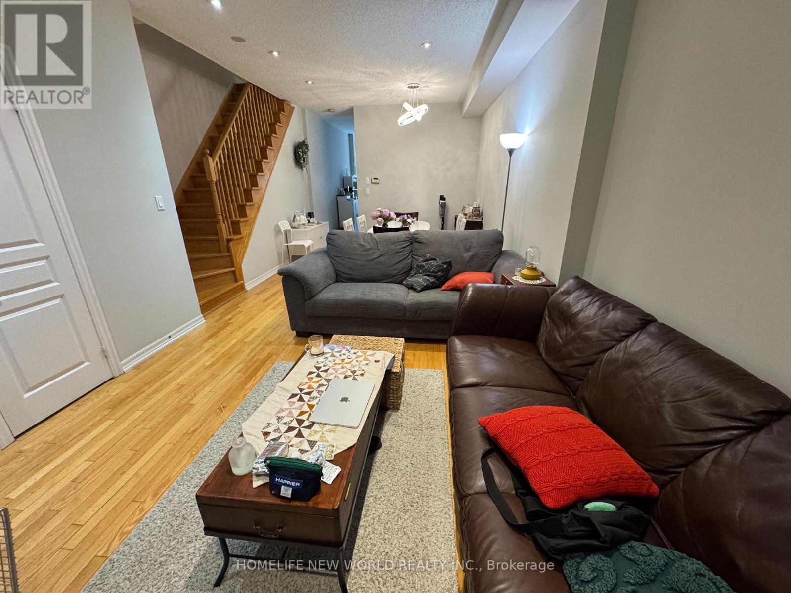 Upper - 6 Altamont Road, Toronto, Ontario  M2M 1S4 - Photo 2 - C13507944