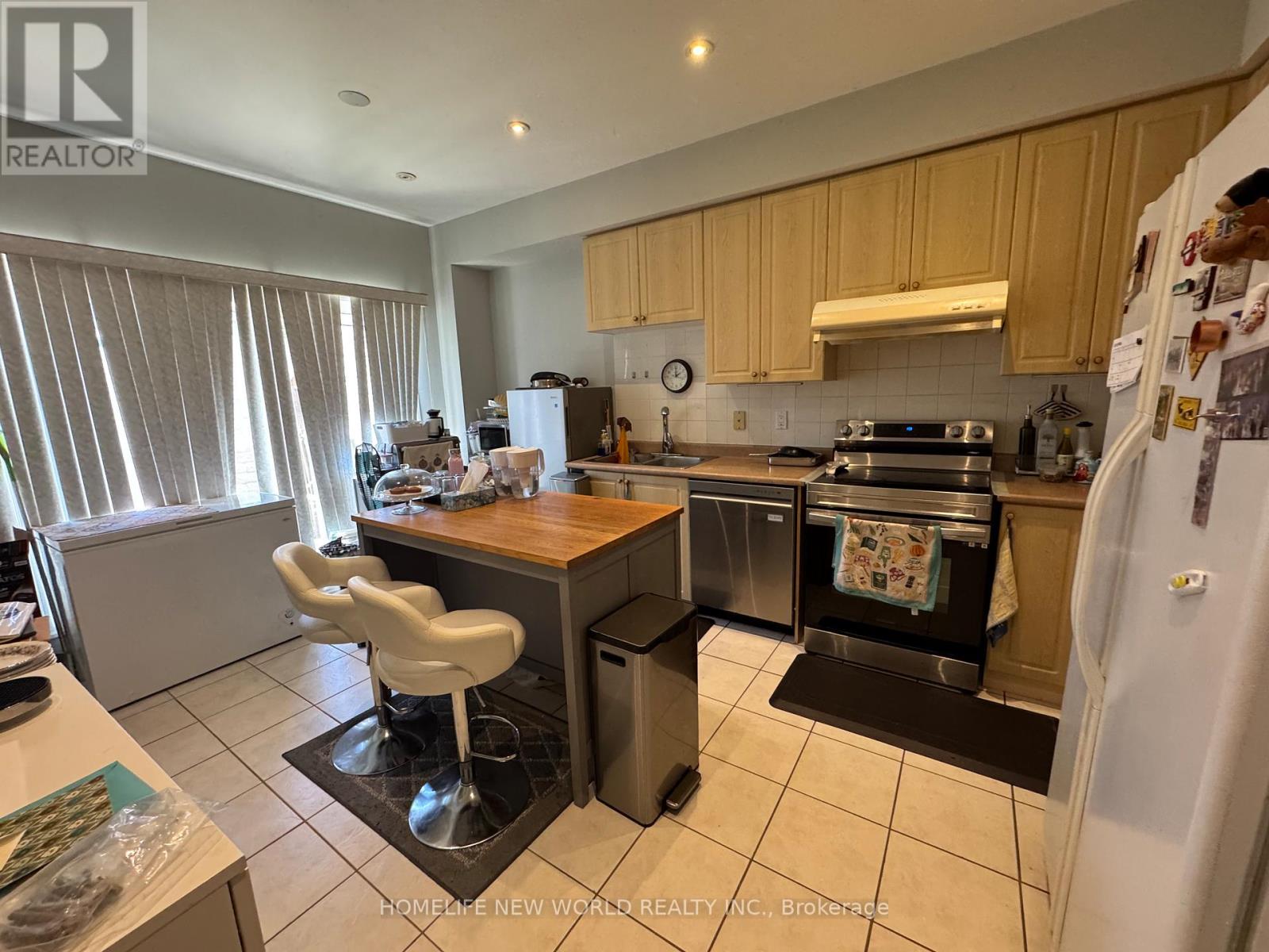 Upper - 6 Altamont Road, Toronto, Ontario  M2M 1S4 - Photo 4 - C13507944