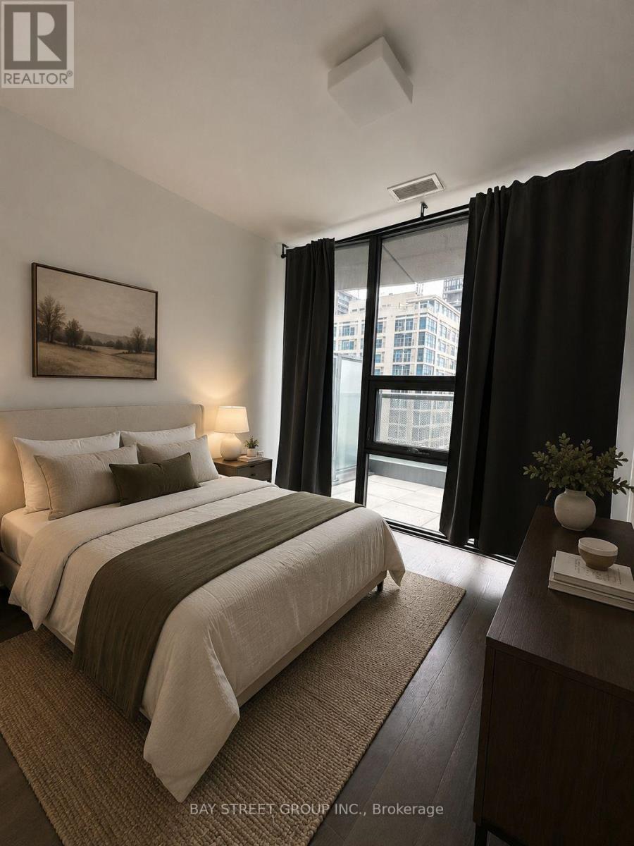 408 - 11 Wellesley Street W, Toronto, Ontario M4Y 0G4 - Photo 3 - C13507472