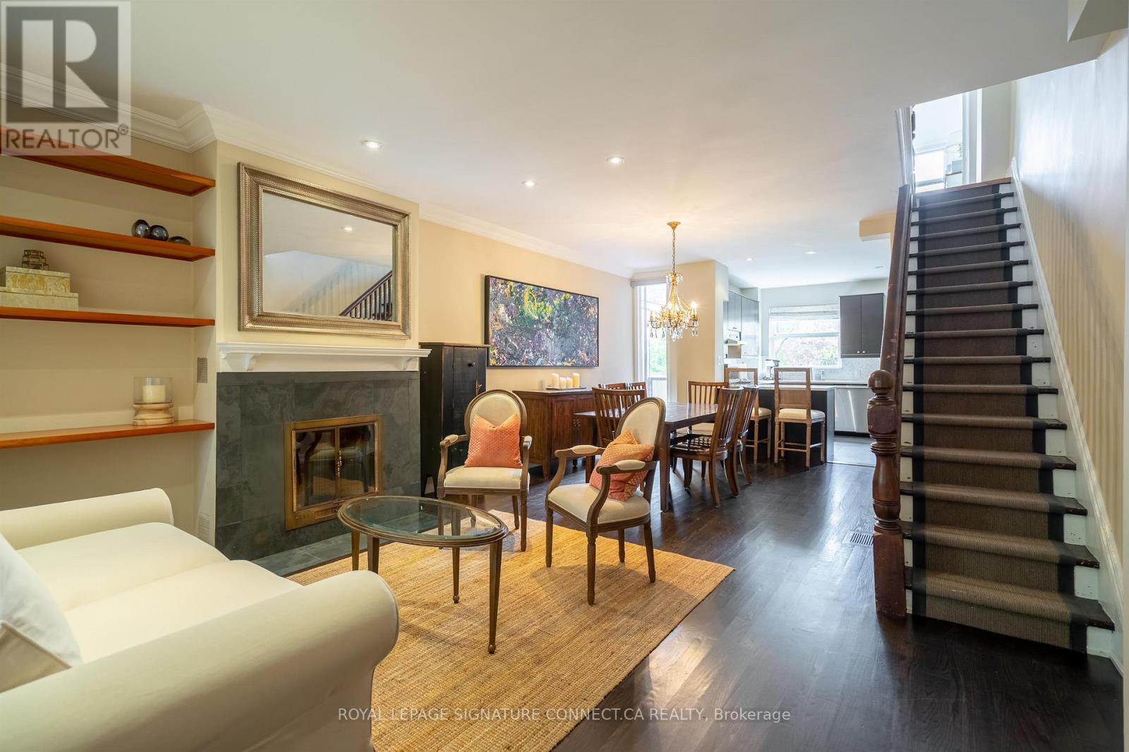 41 Palmerston Gardens, Toronto, Ontario  M6G 1V8 - Photo 3 - C13507500
