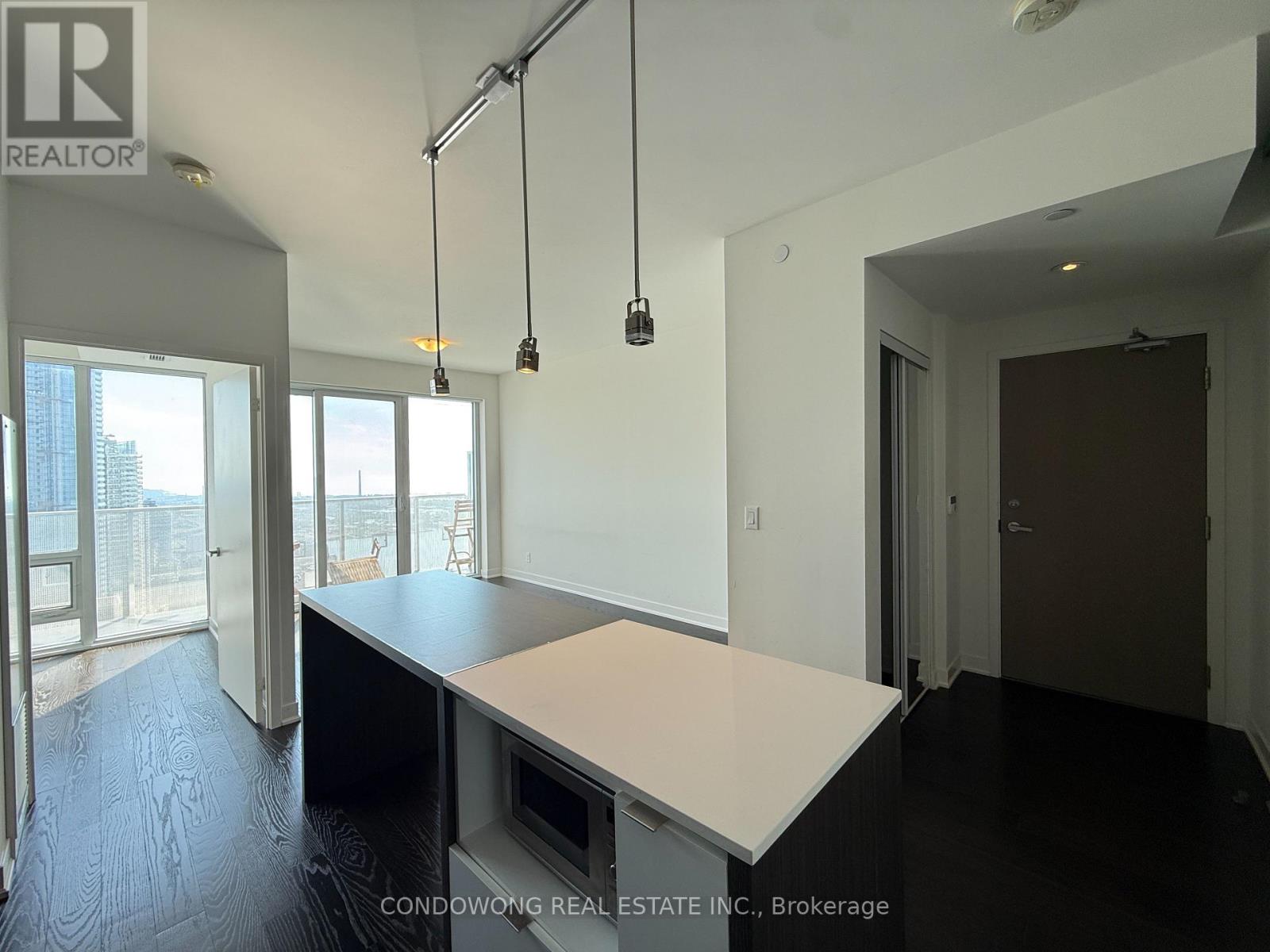 6506 - 88 HARBOUR STREET, Toronto, Ontario