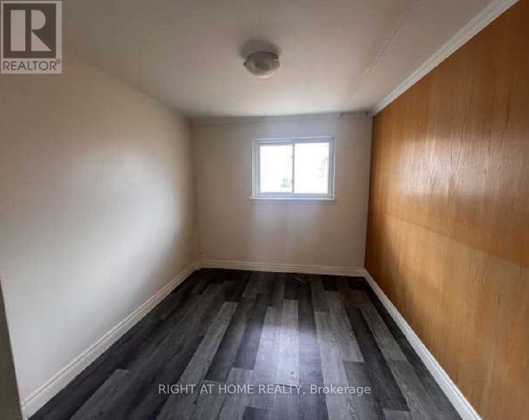32 Brimorton Drive, Toronto, Ontario  M1P 3Y9 - Photo 8 - E13506592