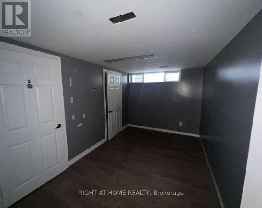 32 Brimorton Drive, Toronto, Ontario  M1P 3Y9 - Photo 10 - E13506592
