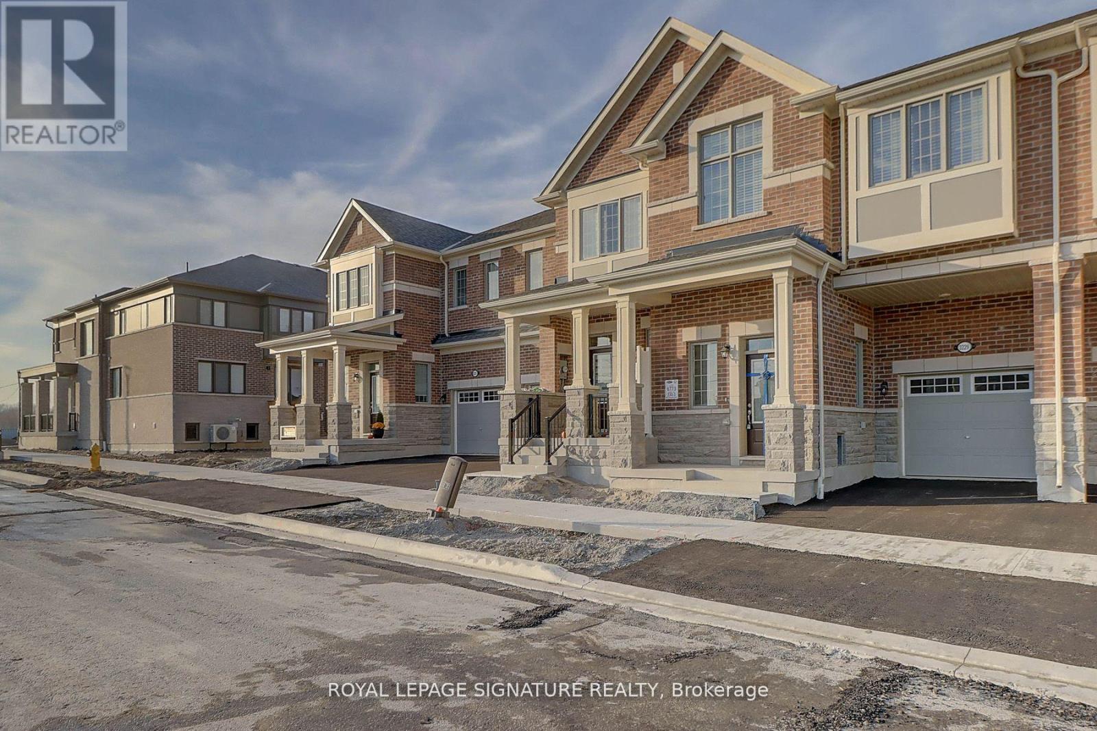 3229 Chimney Swift Crescent, Pickering, Ontario  L1X 0N3 - Photo 2 - E13506320