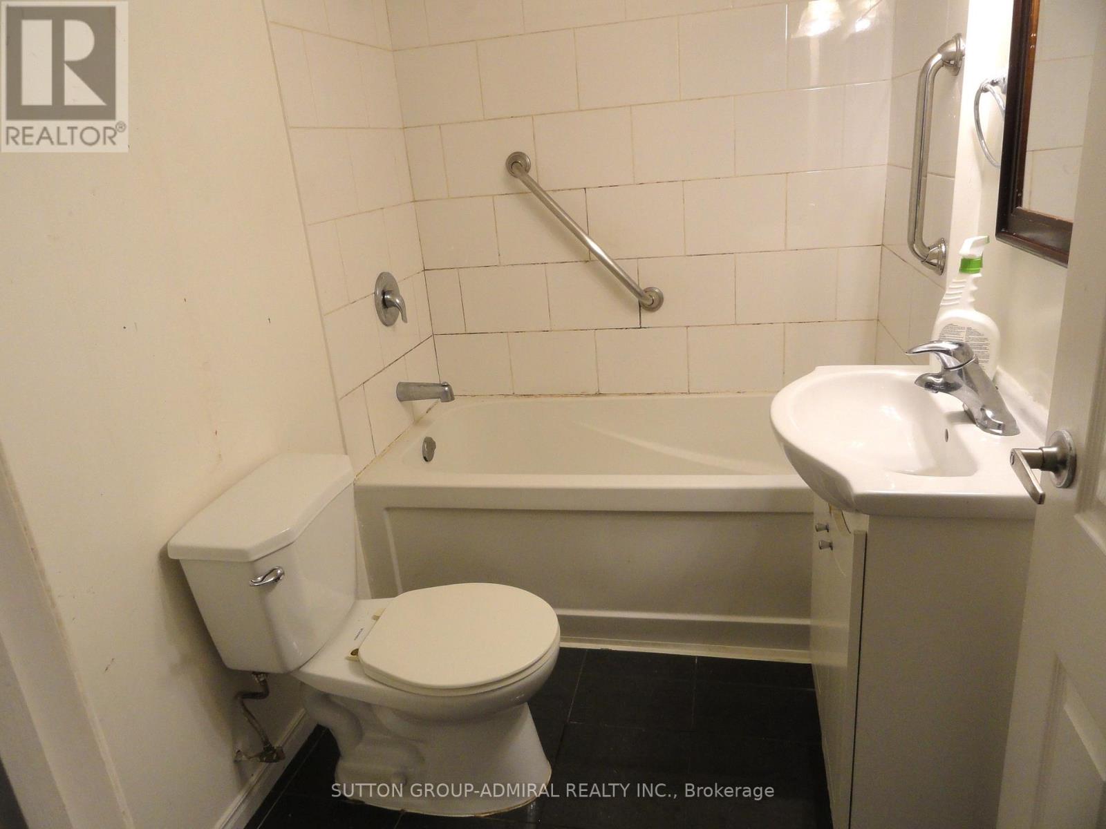 30 Merrian Road, Toronto, Ontario  M1K 3M7 - Photo 13 - E13506822