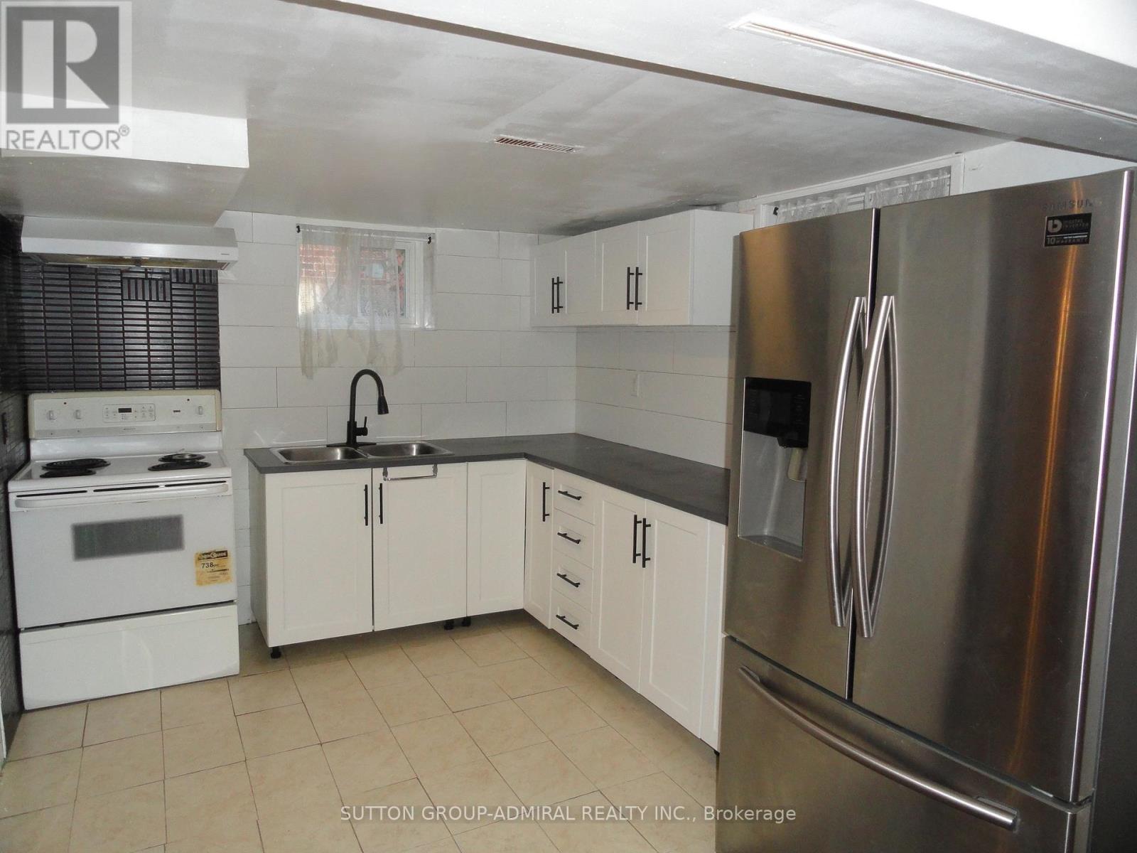 30 Merrian Road, Toronto, Ontario  M1K 3M7 - Photo 10 - E13506822