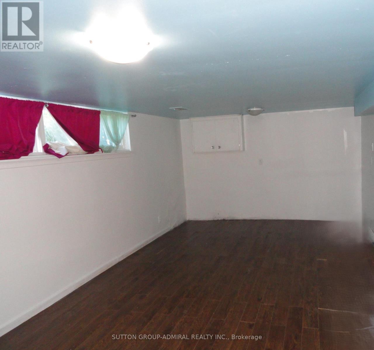 30 Merrian Road, Toronto, Ontario  M1K 3M7 - Photo 9 - E13506822