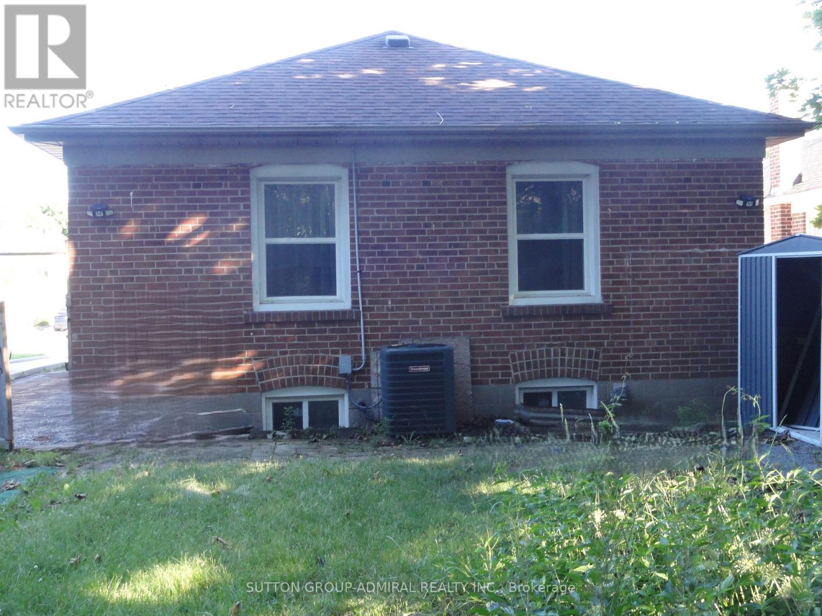 30 Merrian Road, Toronto, Ontario  M1K 3M7 - Photo 3 - E13506822