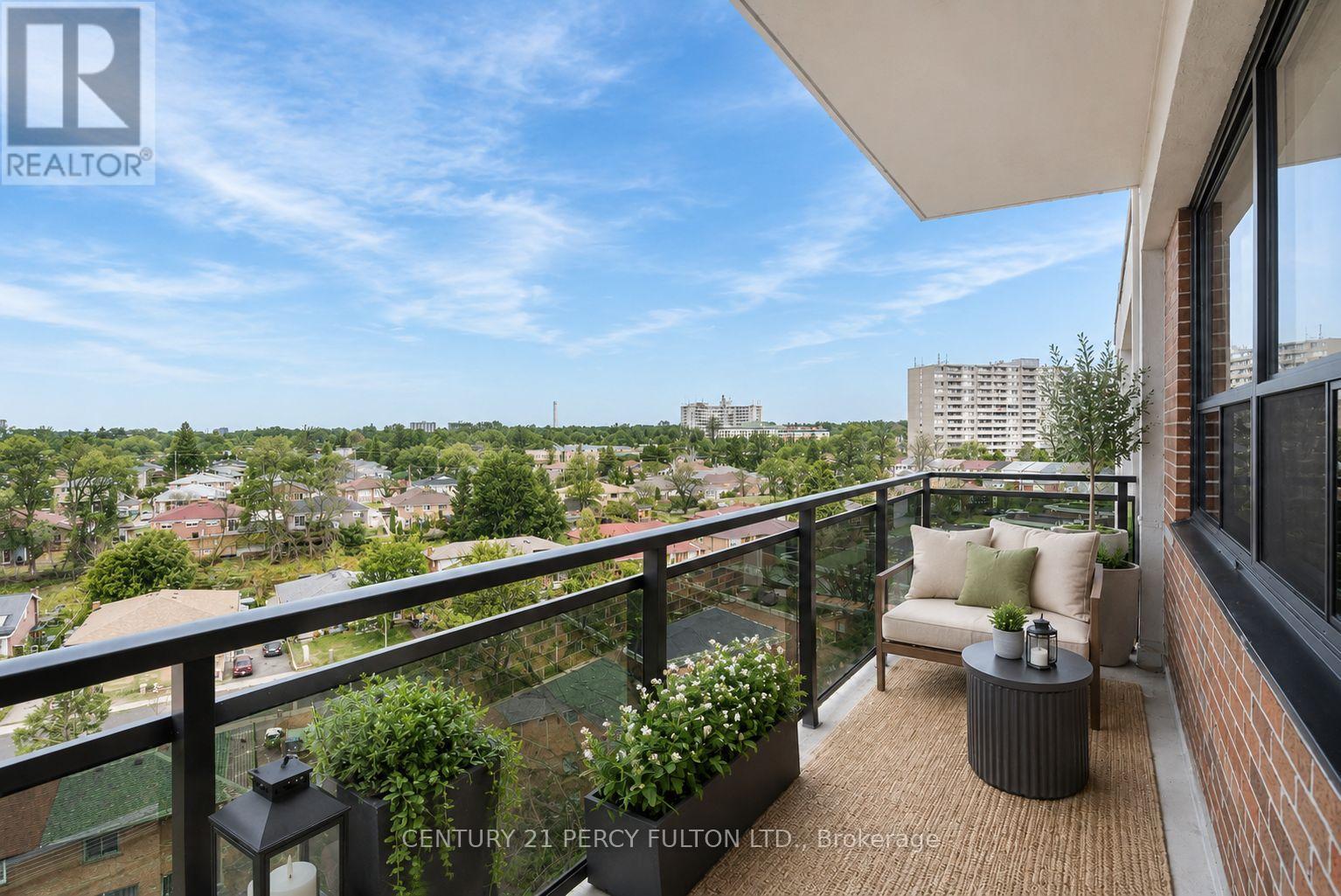 301 - 2 Park Vista Drive, Toronto, Ontario  M4B 1A3 - Photo 12 - E13506876
