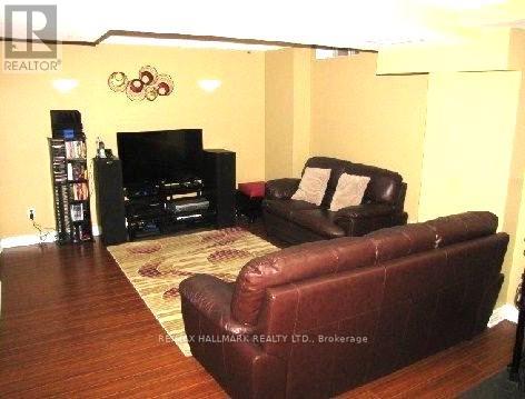 12 Stokely Crescent, Whitby, Ontario  L1N 9S8 - Photo 11 - E13506904