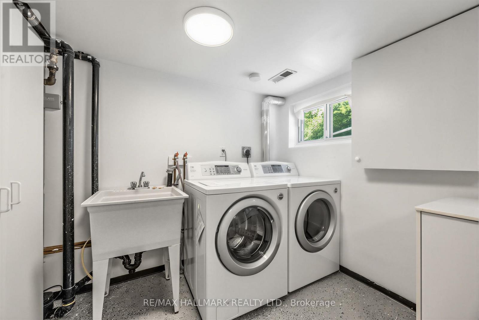 16 Crestland Avenue, Toronto, Ontario  M4C 3L1 - Photo 26 - E13507100