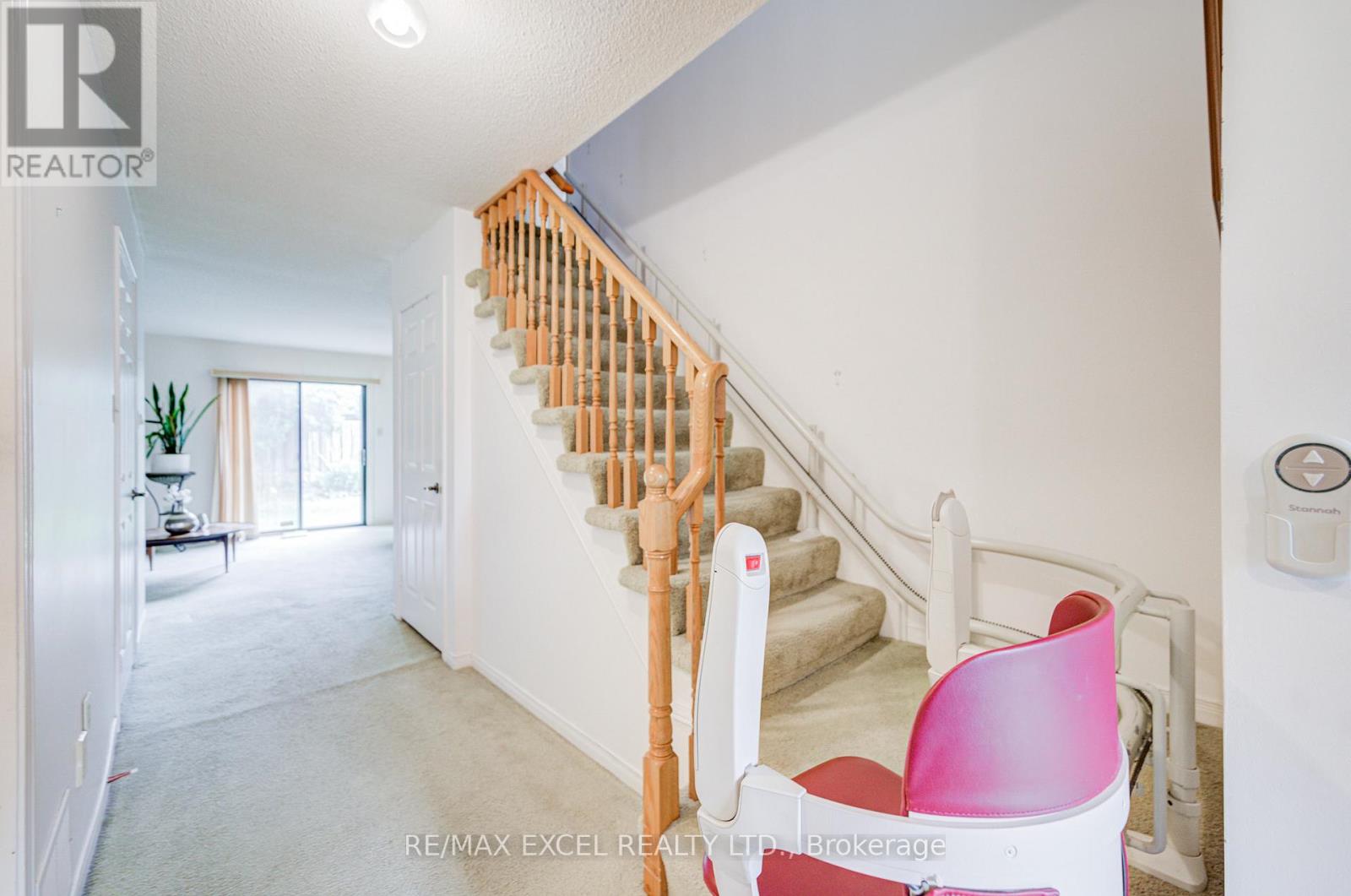 74 Holmbush Crescent, Toronto, Ontario  M1V 2Y9 - Photo 21 - E13507162