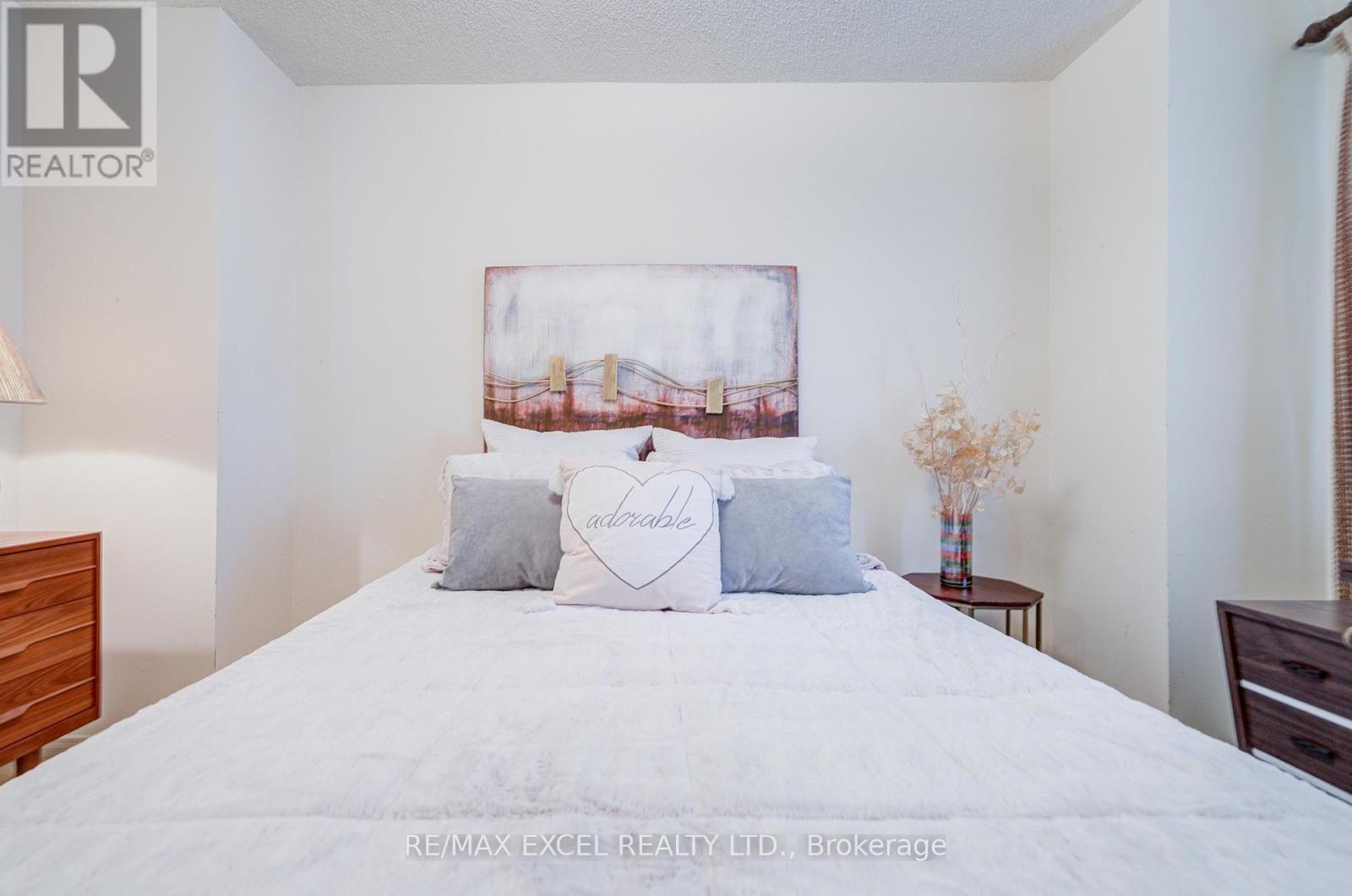 74 Holmbush Crescent, Toronto, Ontario  M1V 2Y9 - Photo 39 - E13507162