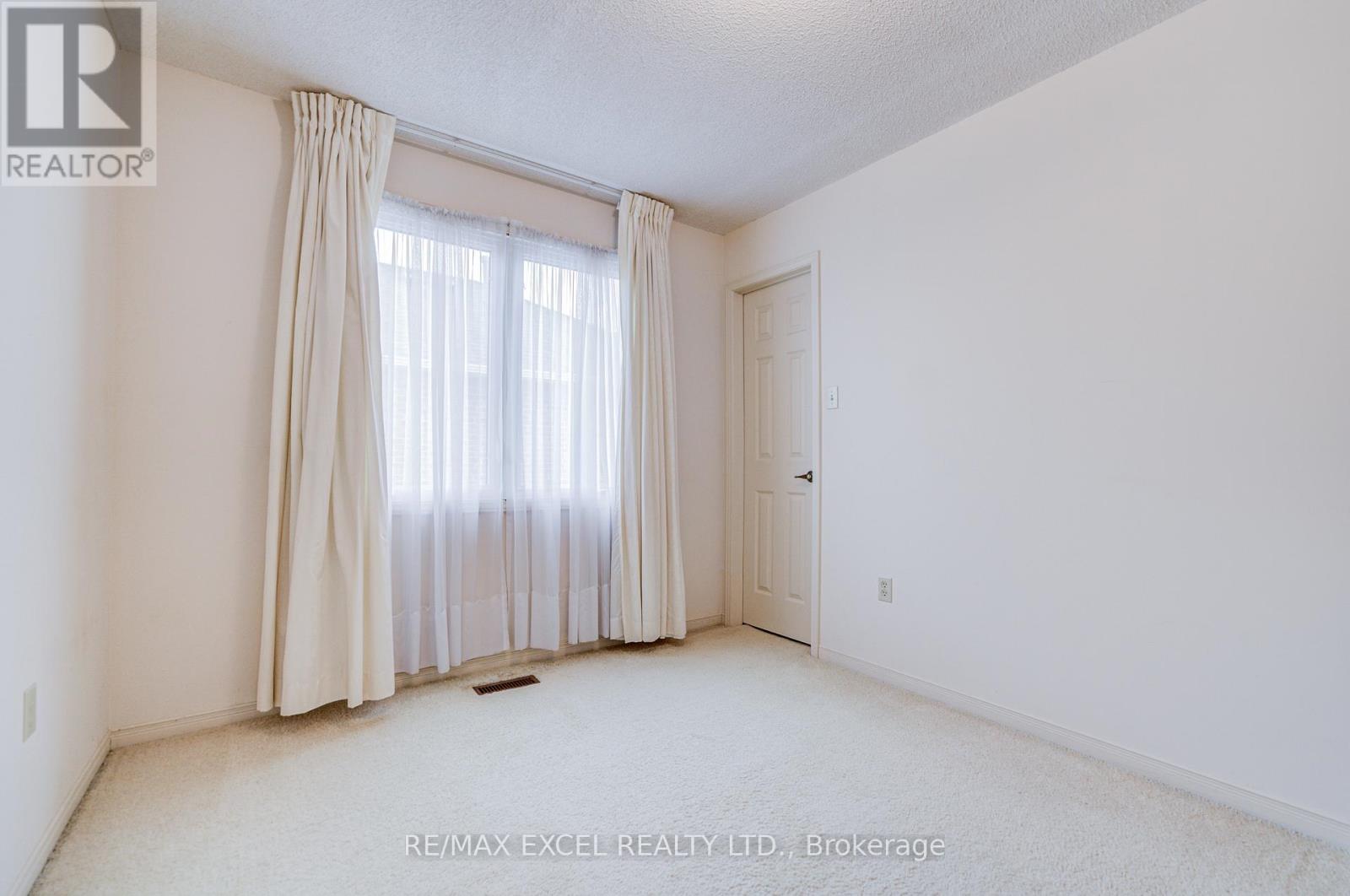 74 Holmbush Crescent, Toronto, Ontario  M1V 2Y9 - Photo 33 - E13507162