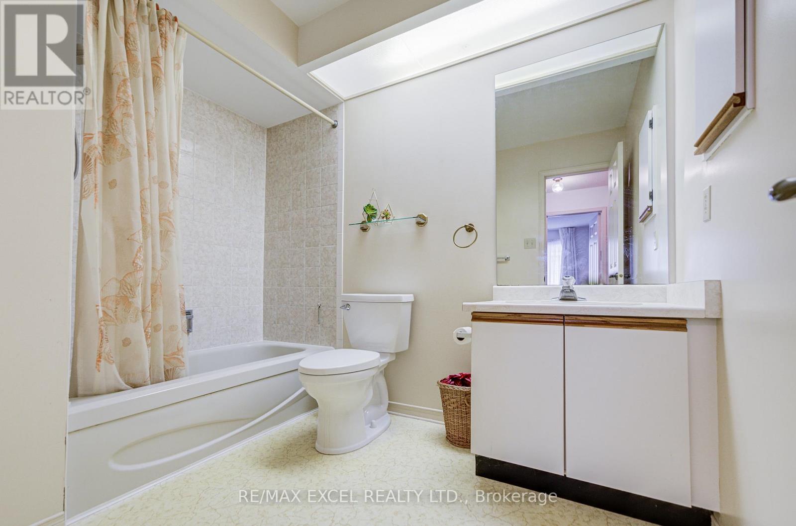 74 Holmbush Crescent, Toronto, Ontario  M1V 2Y9 - Photo 40 - E13507162