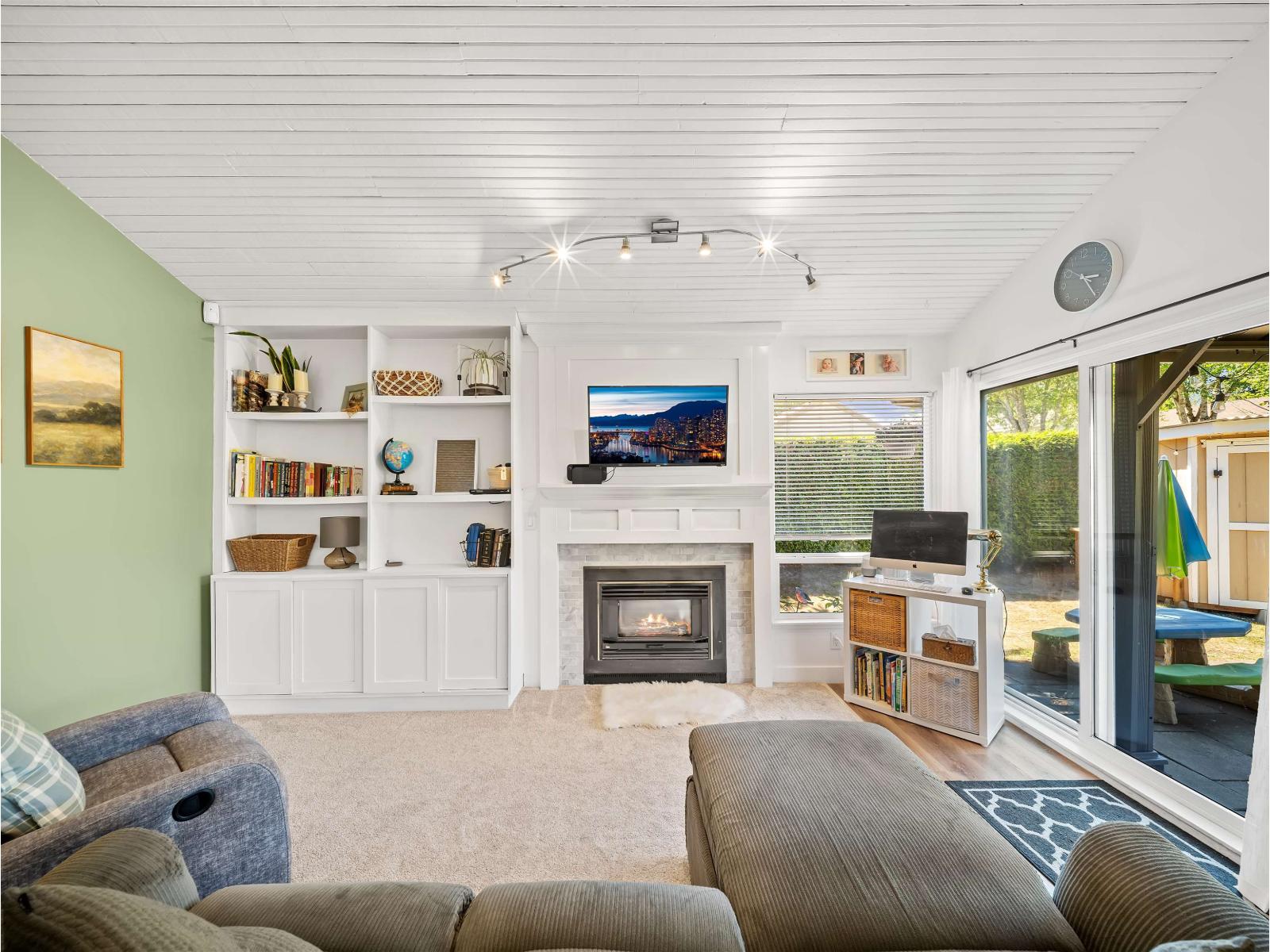 6022 E GREENSIDE DRIVE, Surrey, British Columbia