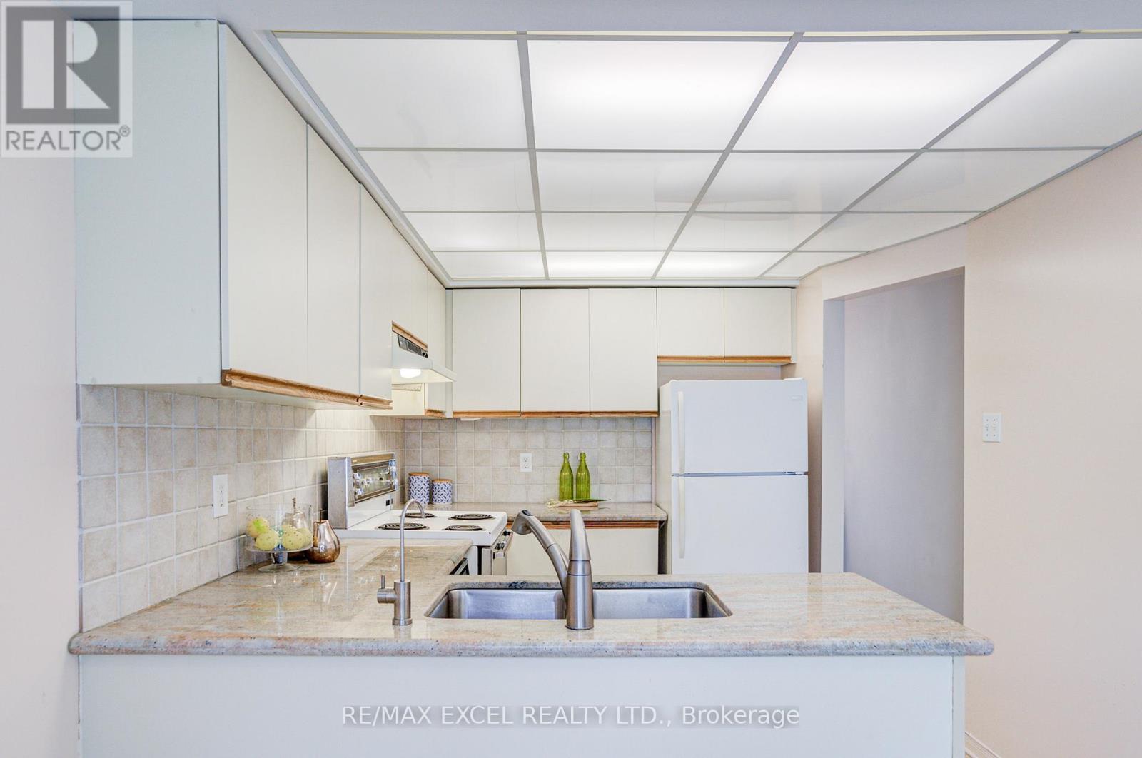 74 Holmbush Crescent, Toronto, Ontario  M1V 2Y9 - Photo 26 - E13507162