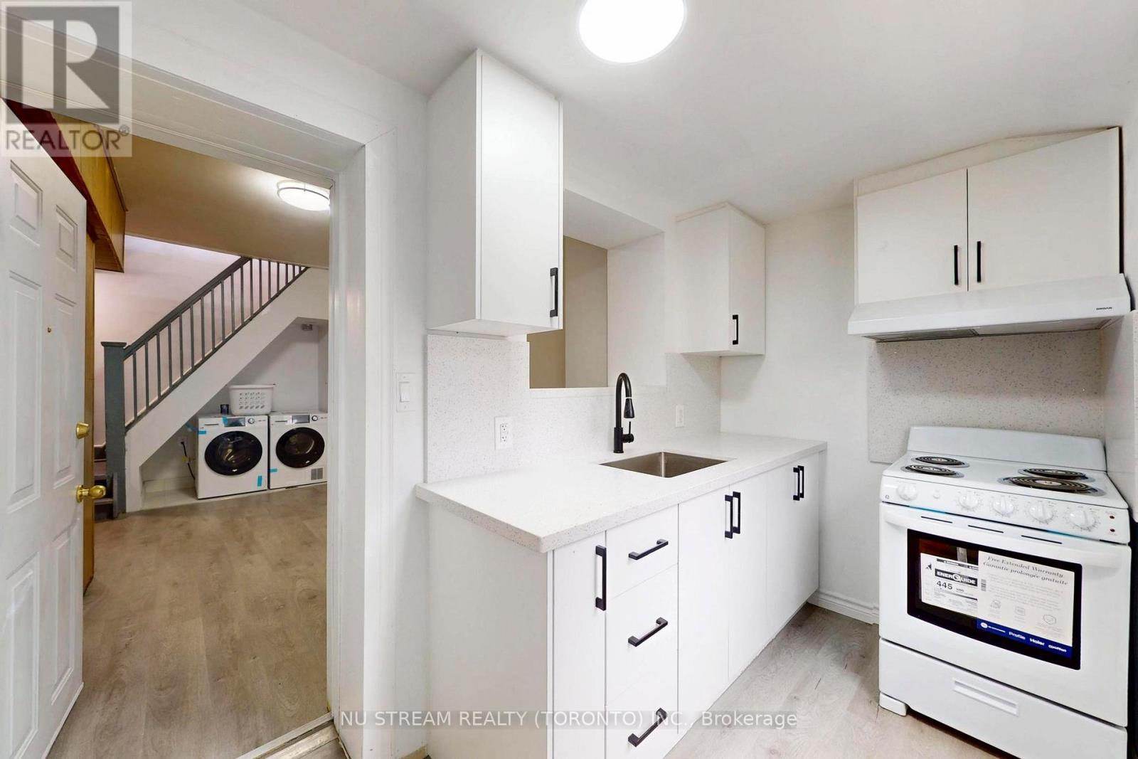 393 Jones Avenue, Toronto, Ontario  M4J 3G5 - Photo 19 - E13507152