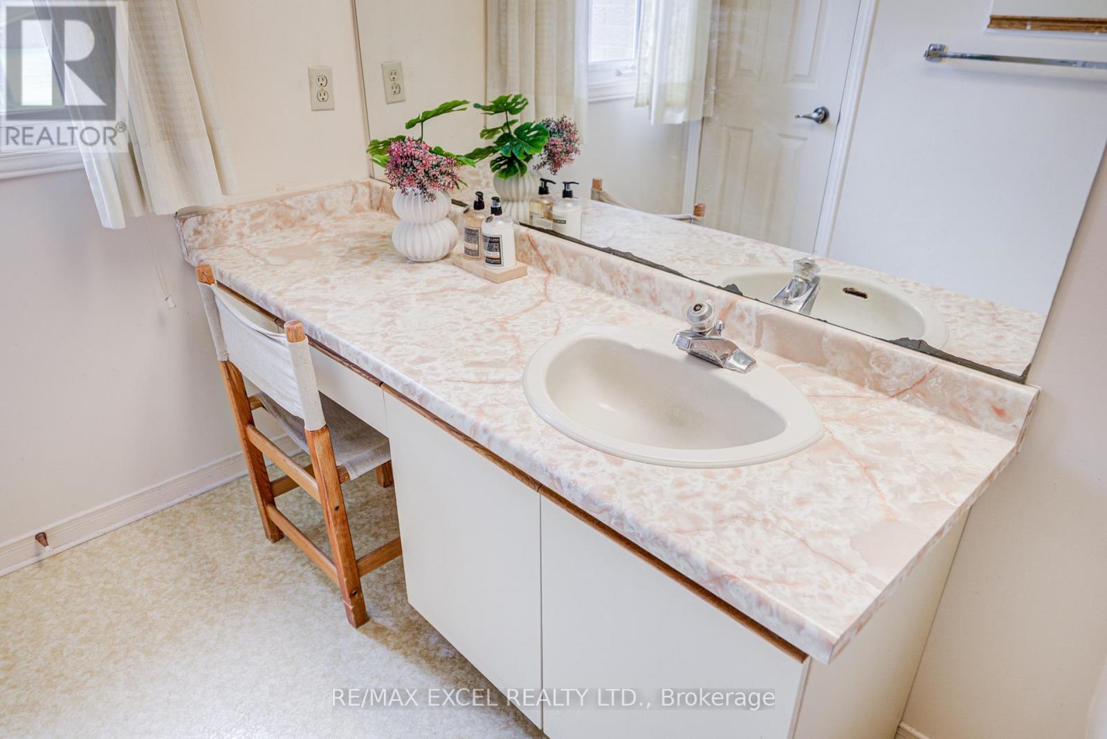 74 Holmbush Crescent, Toronto, Ontario  M1V 2Y9 - Photo 48 - E13507162