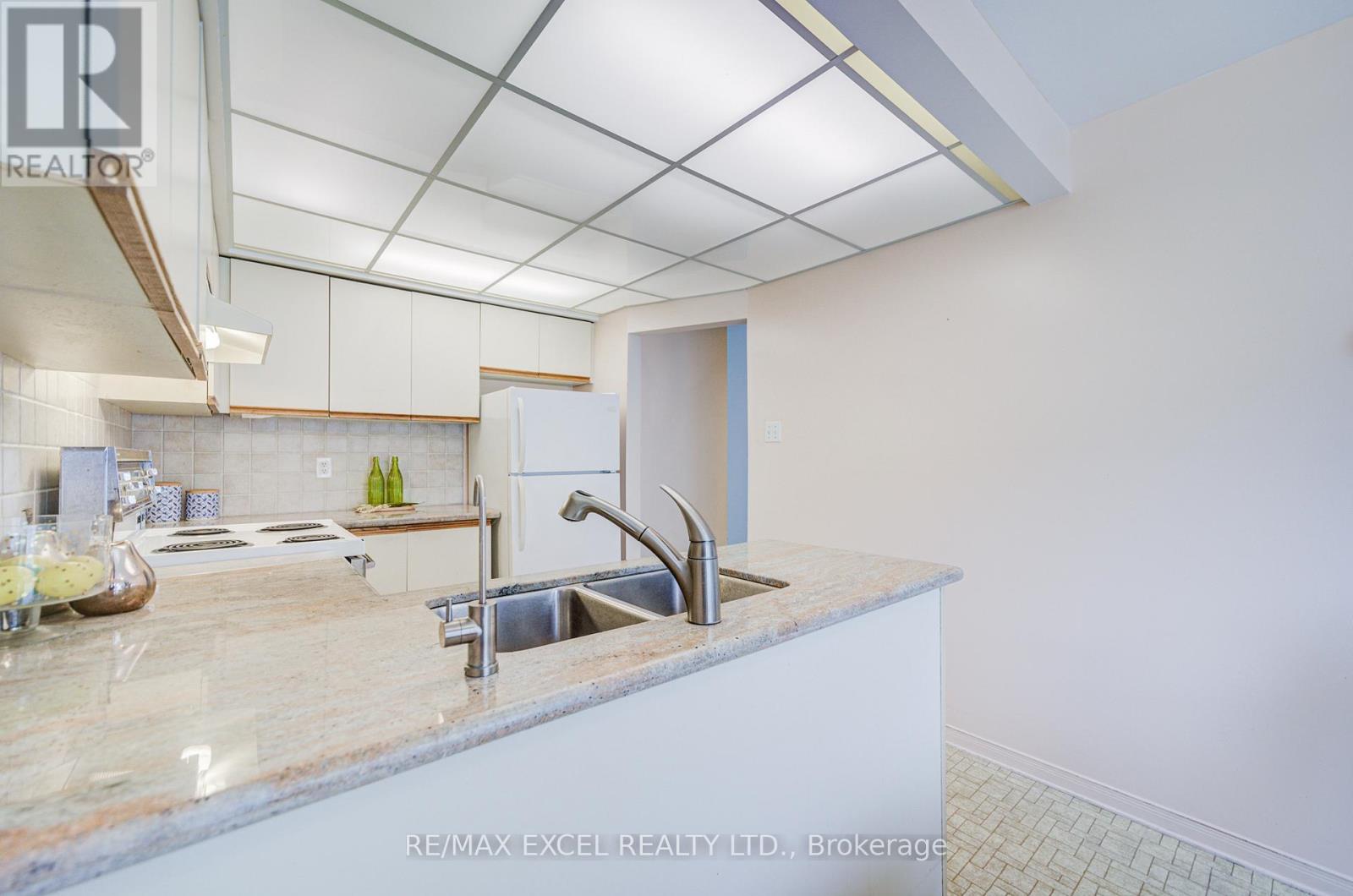 74 Holmbush Crescent, Toronto, Ontario  M1V 2Y9 - Photo 28 - E13507162