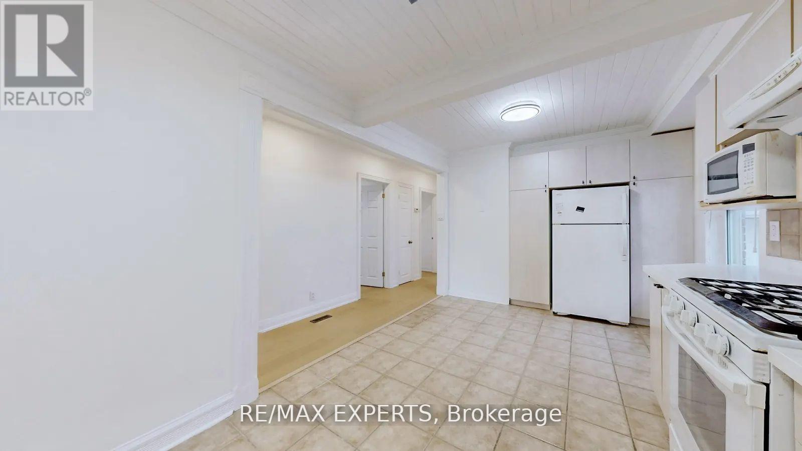 117 Marchington Circle, Toronto, Ontario  M1R 3M9 - Photo 7 - E13507350