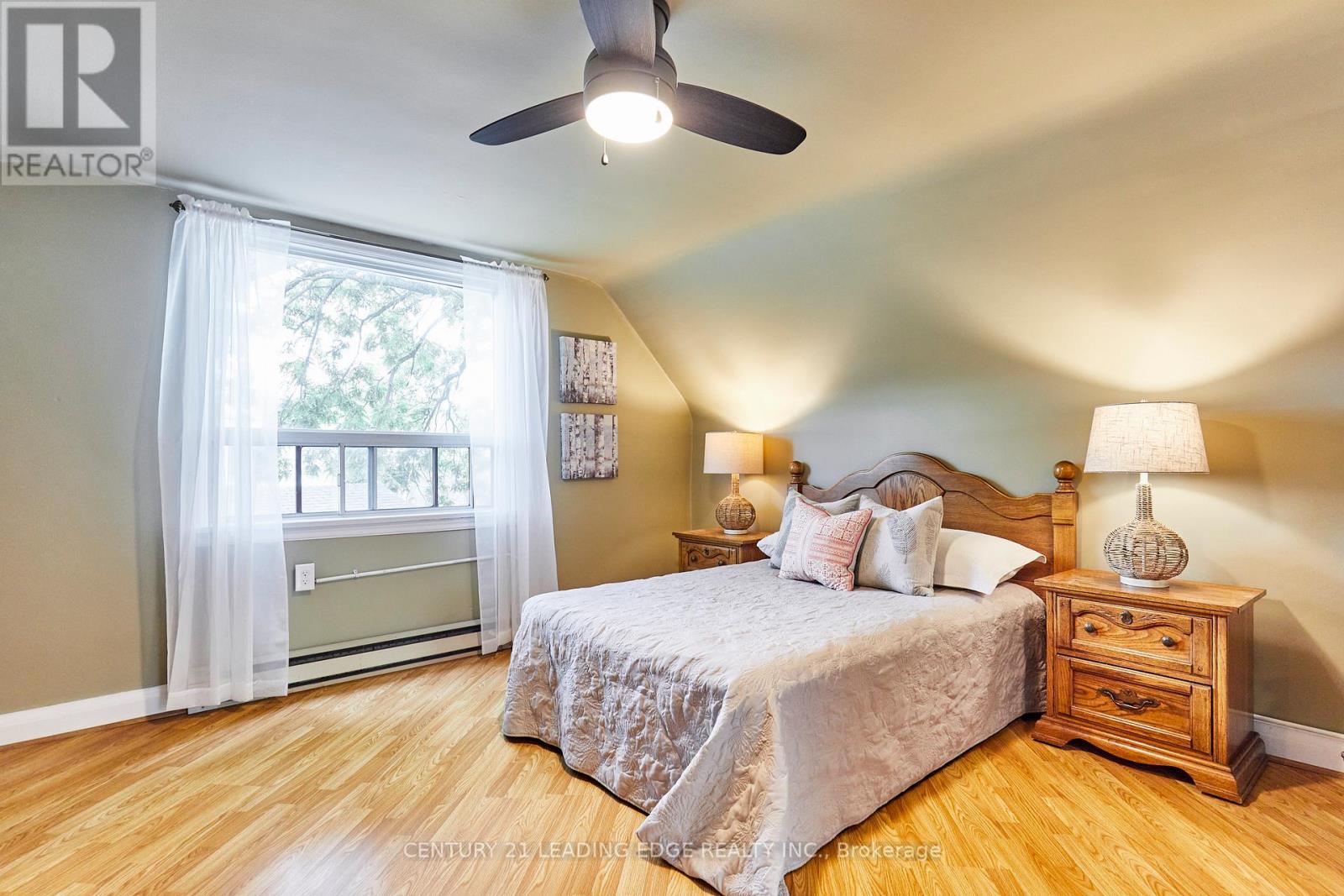 19 Scarboro Crescent, Toronto, Ontario  M1M 2J3 - Photo 22 - E13507510