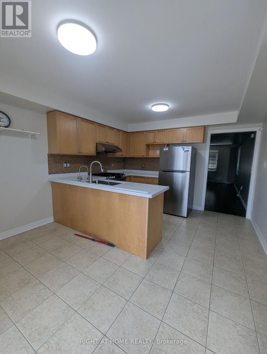 2628 Bur Oak Avenue, Markham, Ontario  L6B 1J2 - Photo 8 - N13244432
