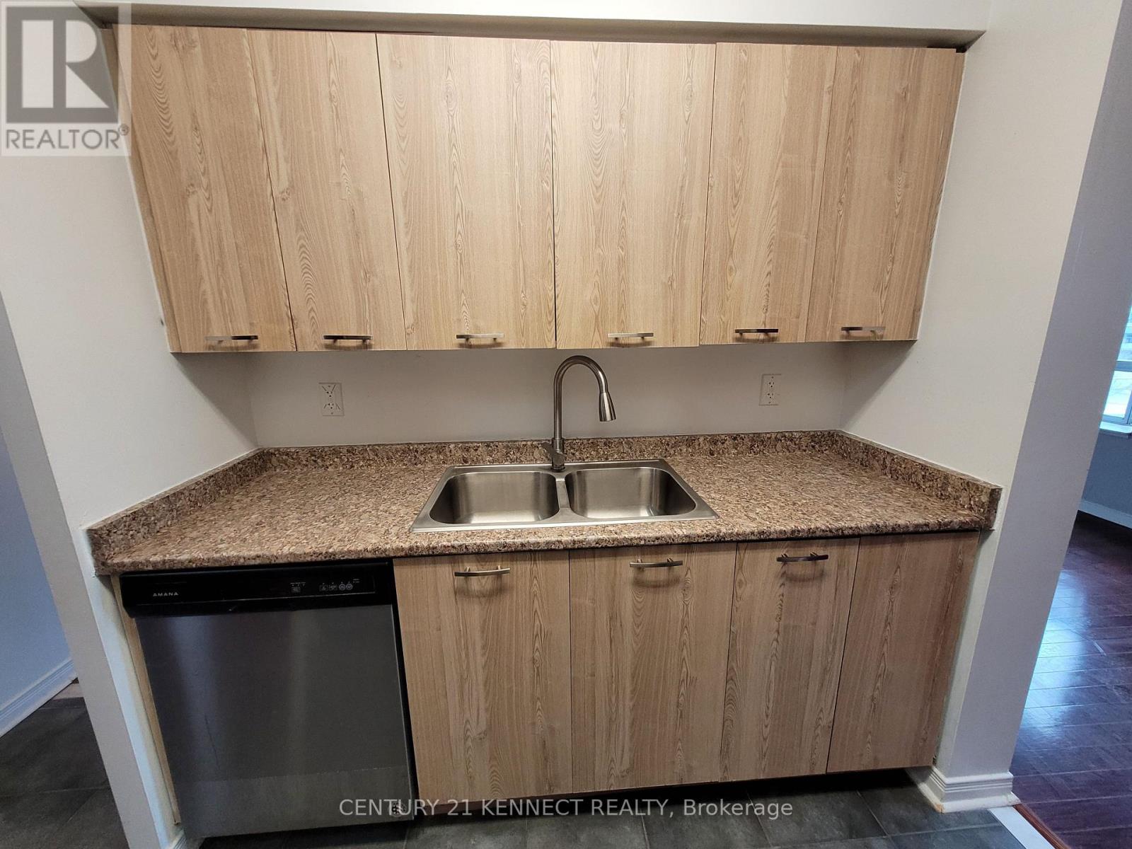 411 - 23 Oneida Crescent, Richmond Hill, Ontario  L4B 0A2 - Photo 16 - N13499028