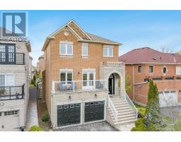 8 PIETRO DRIVE, Vaughan, Ontario