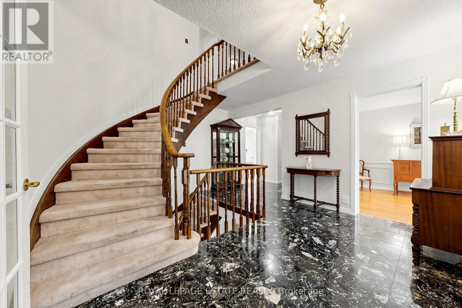 64 Hemingway Crescent, Markham, Ontario  L3R 2V6 - Photo 17 - N13506756
