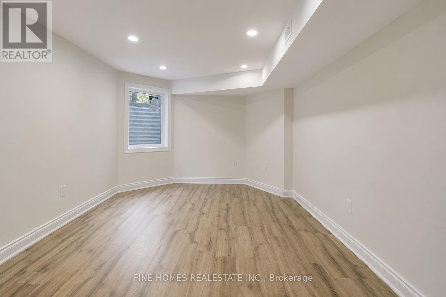 Lower - 132 Purcell Crescent, Vaughan, Ontario  L6A 3C7 - Photo 5 - N13507220