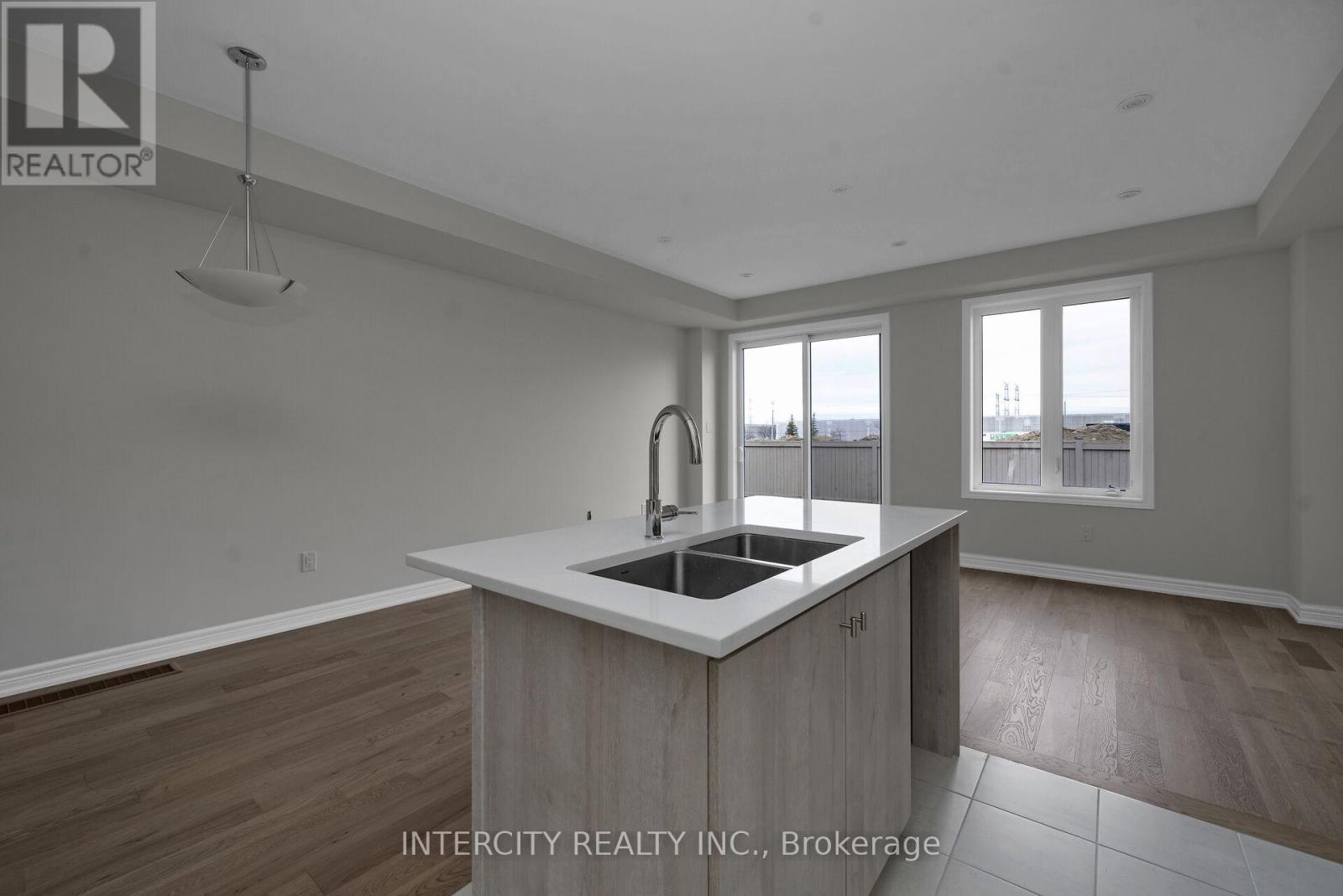 164 Mumbai Drive, Markham, Ontario  L3S 3K5 - Photo 11 - N13507338