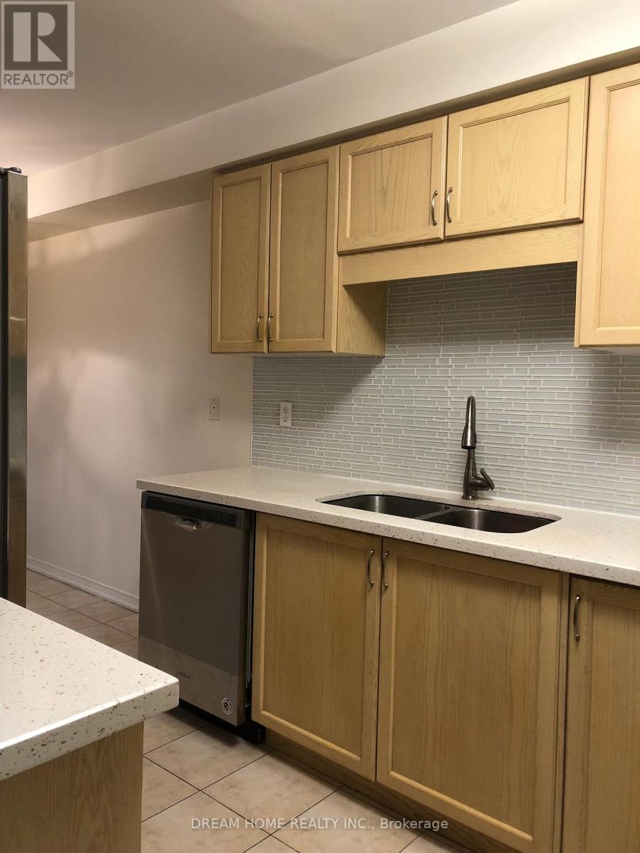 53 Charles Sturdy Road, Markham, Ontario  L6C 3E8 - Photo 7 - N13507308