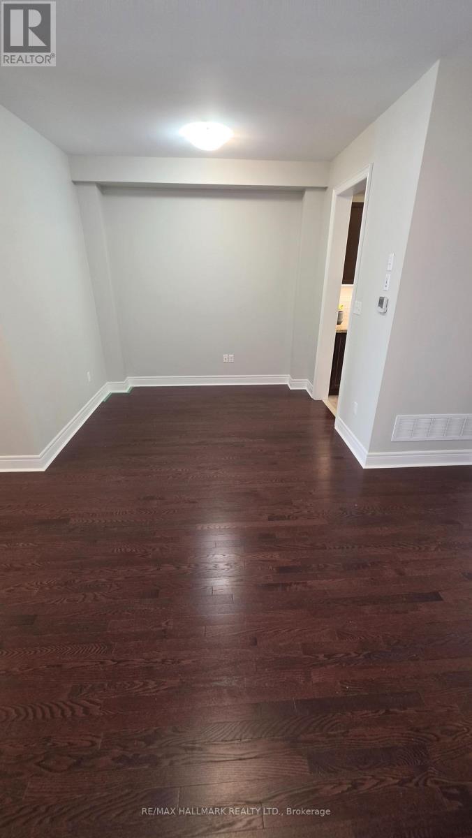61 Collin Court, Richmond Hill, Ontario  L4E 0X7 - Photo 12 - N13507650