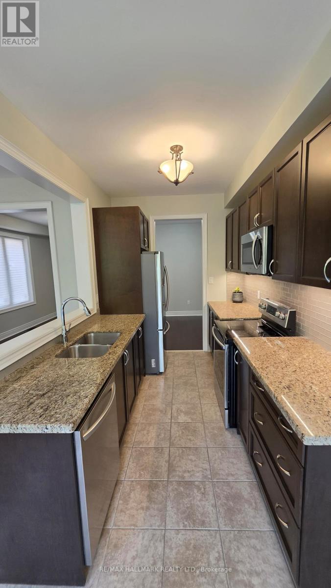 61 Collin Court, Richmond Hill, Ontario  L4E 0X7 - Photo 18 - N13507650