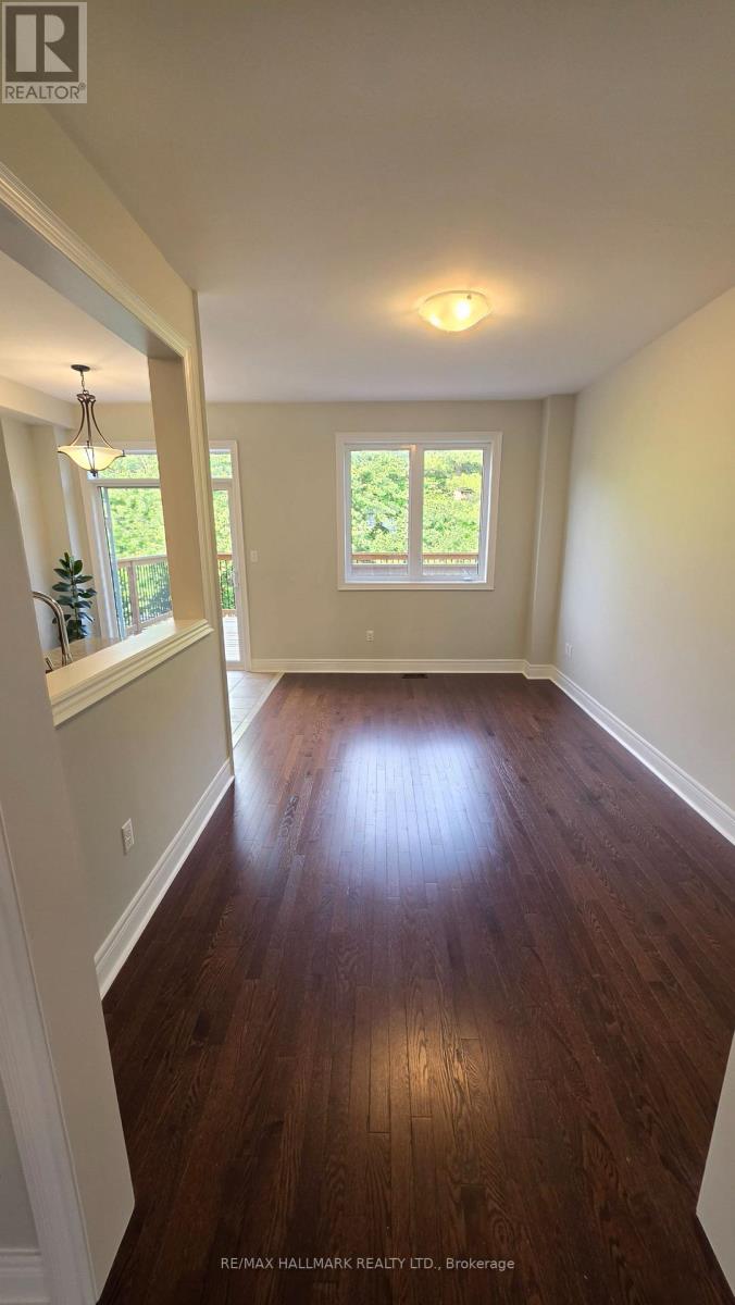61 Collin Court, Richmond Hill, Ontario  L4E 0X7 - Photo 13 - N13507650
