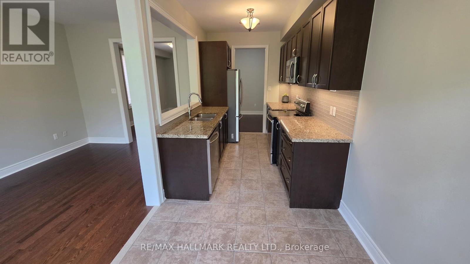 61 Collin Court, Richmond Hill, Ontario  L4E 0X7 - Photo 17 - N13507650