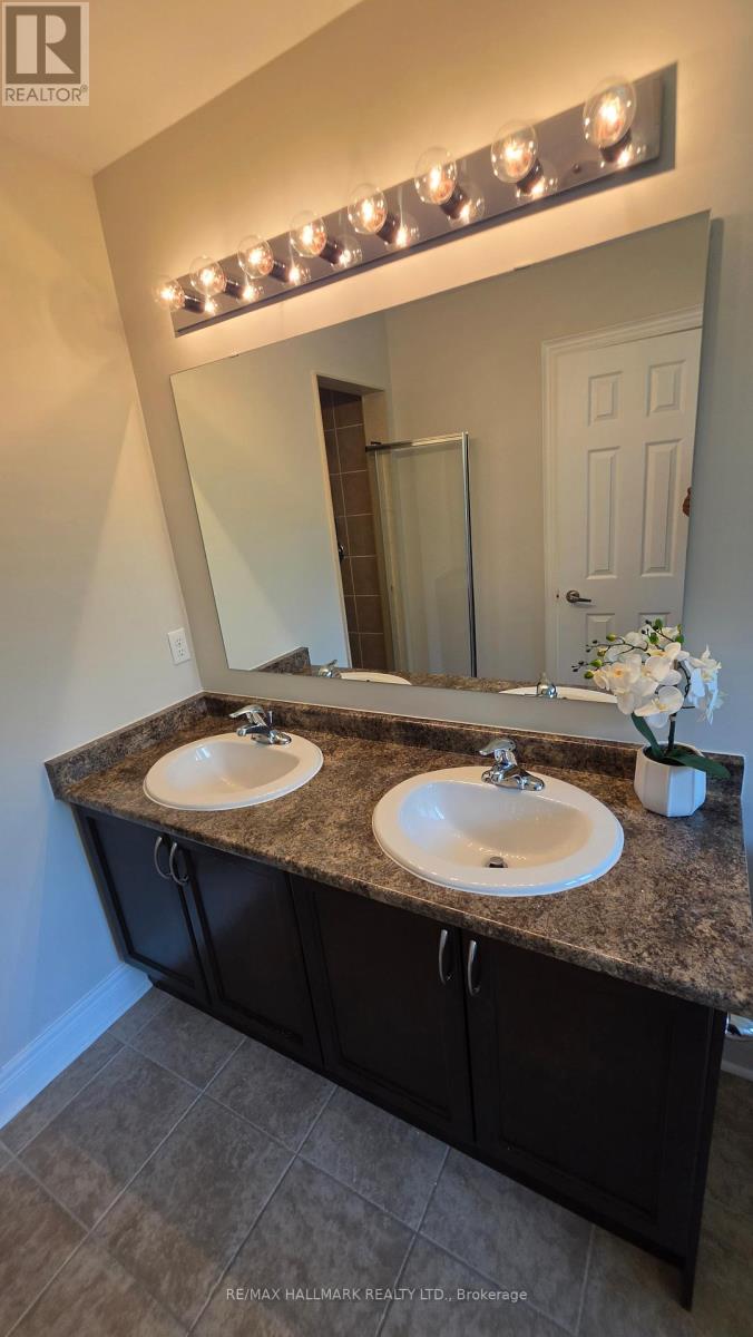 61 Collin Court, Richmond Hill, Ontario  L4E 0X7 - Photo 43 - N13507650