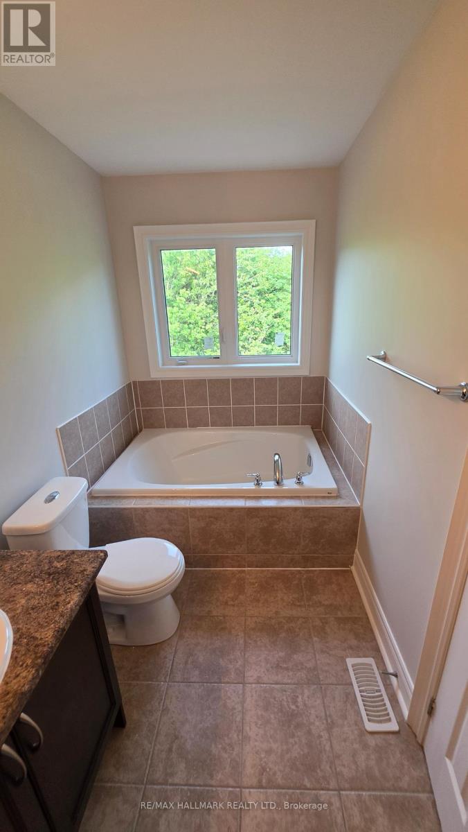 61 Collin Court, Richmond Hill, Ontario  L4E 0X7 - Photo 39 - N13507650