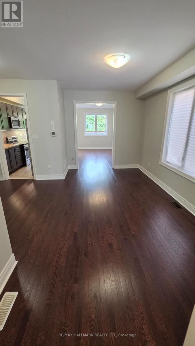 61 Collin Court, Richmond Hill, Ontario  L4E 0X7 - Photo 9 - N13507650
