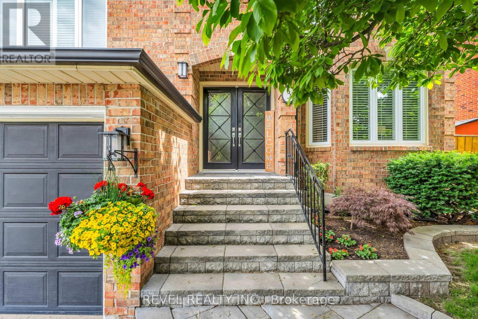 3 Hacienda Court, Brampton, Ontario  L6Z 3J2 - Photo 3 - W13487304