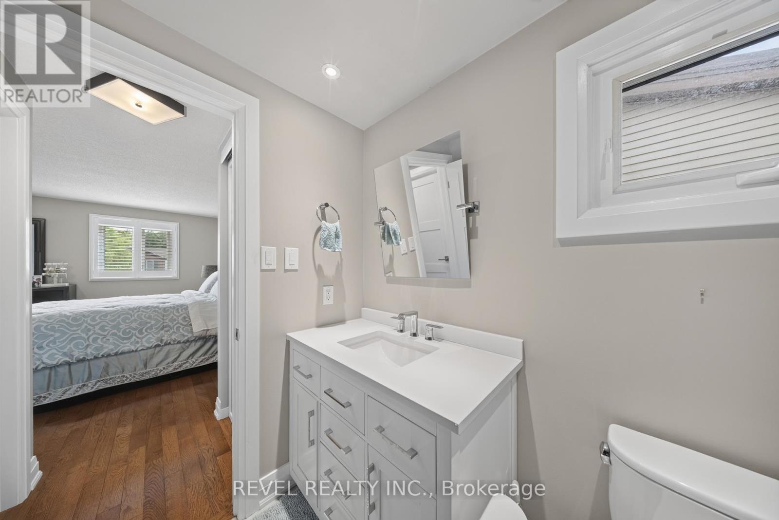 30 Hallen Road, Brampton, Ontario  L6Y 2V6 - Photo 9 - W13487332