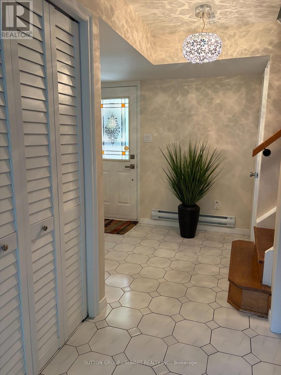 77 - 460 Bristol Road W, Mississauga, Ontario  L5R 3P6 - Photo 5 - W13500854