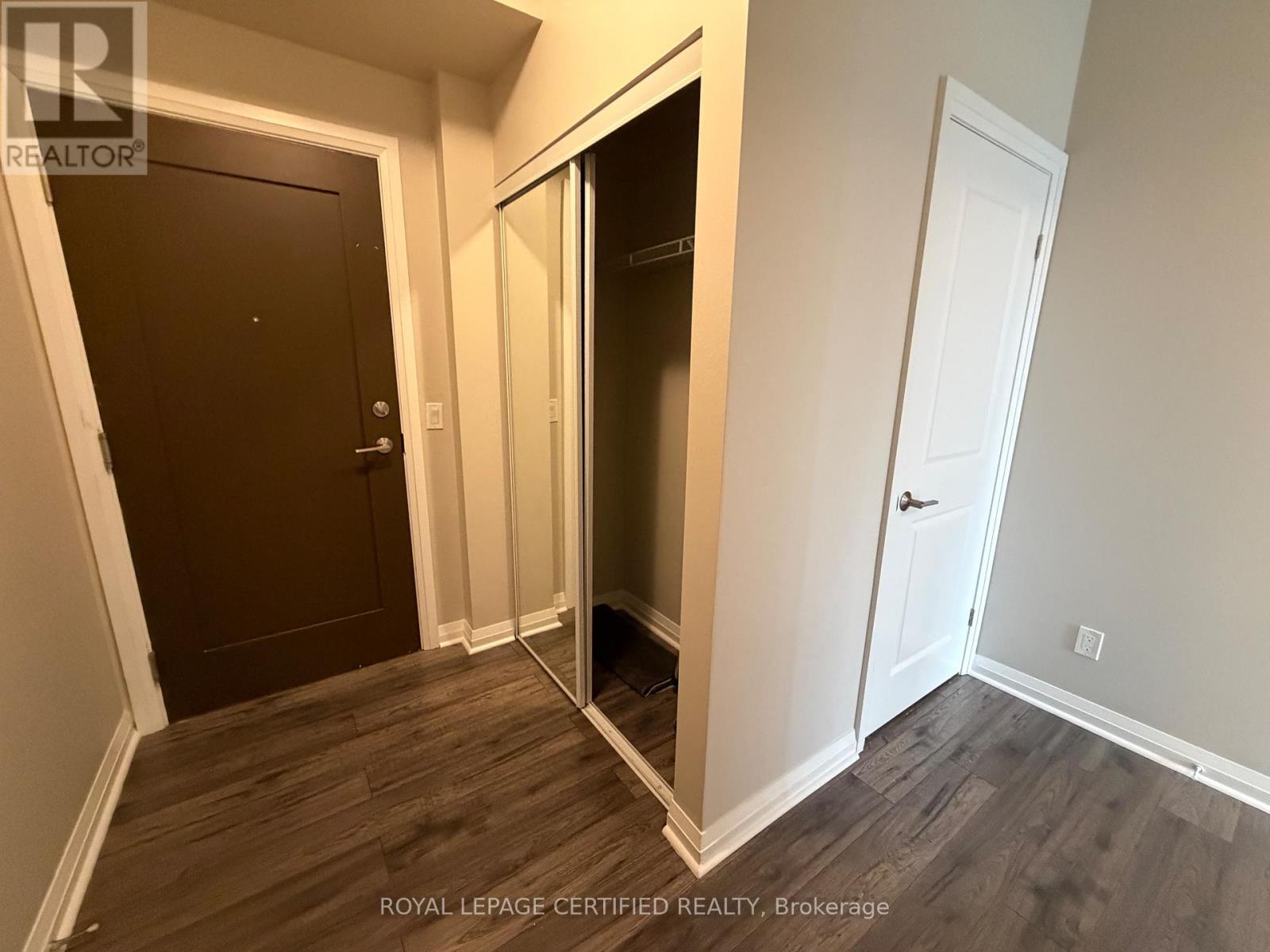 507 - 55 Eglinton Avenue W, Mississauga, Ontario  L5R 0E4 - Photo 4 - W13504064