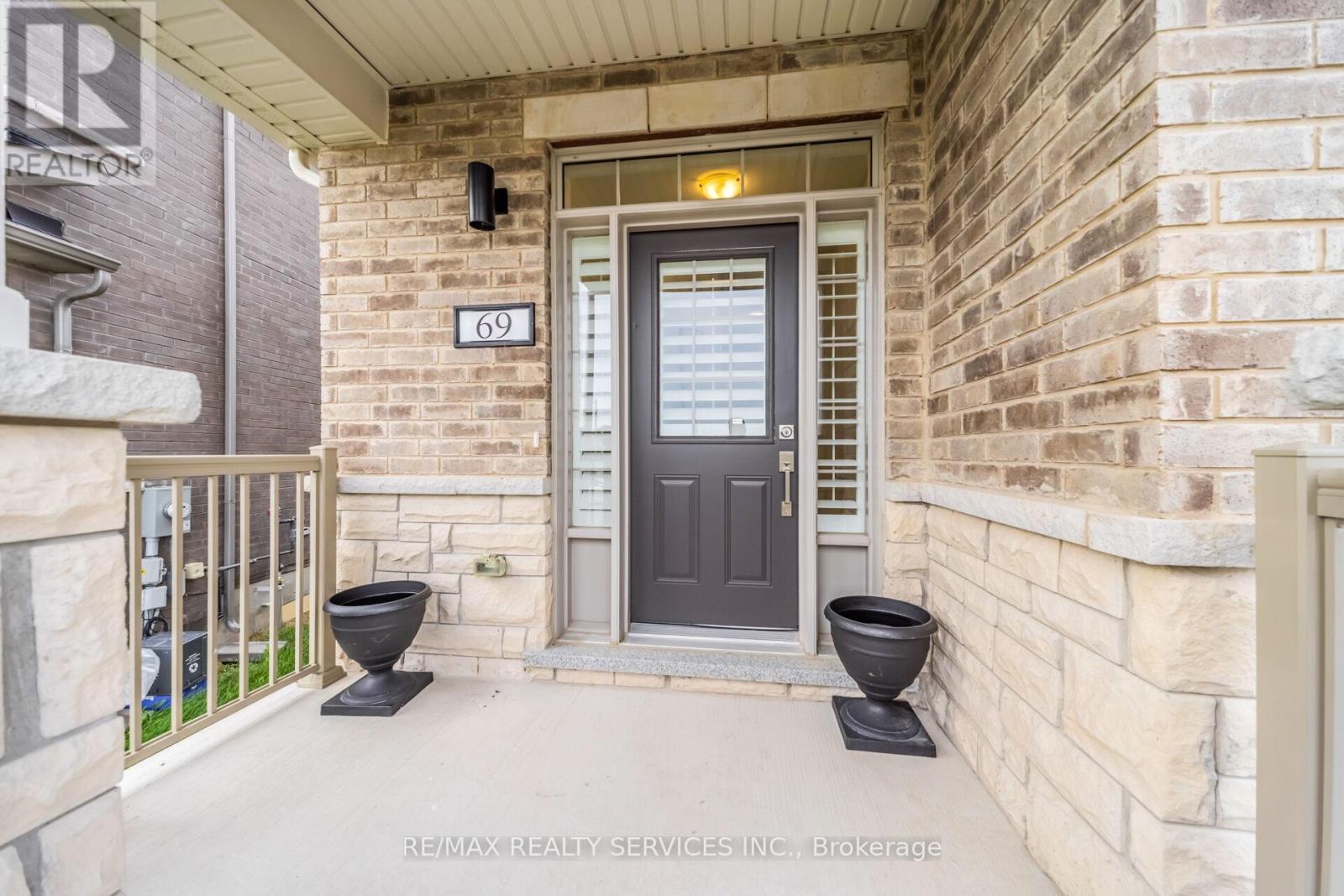 69 Kirkwood Way, Barrie, Ontario  L9J 0K7 - Photo 5 - S13507402
