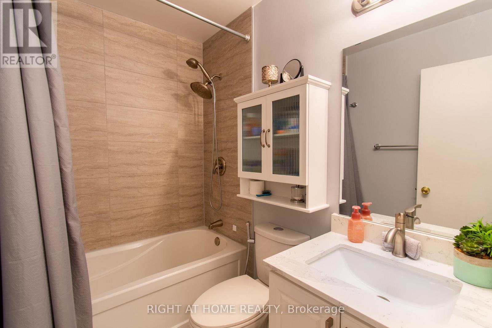 B12 - 63 Ferris Lane, Barrie, Ontario  L4M 5C4 - Photo 21 - S13507284