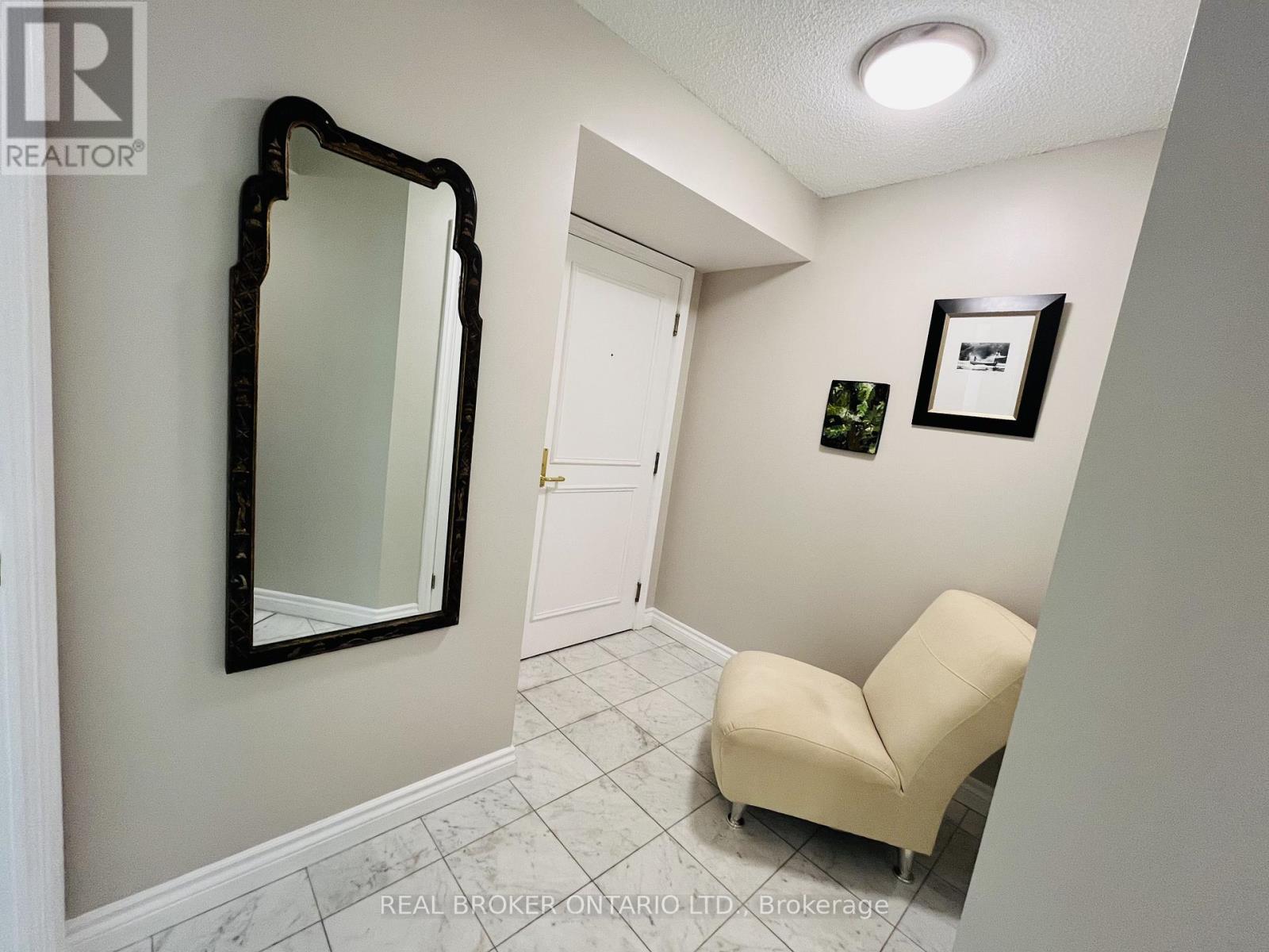 304 - 1 Palace Pier Court, Toronto, Ontario  M8V 3W9 - Photo 4 - W13504310