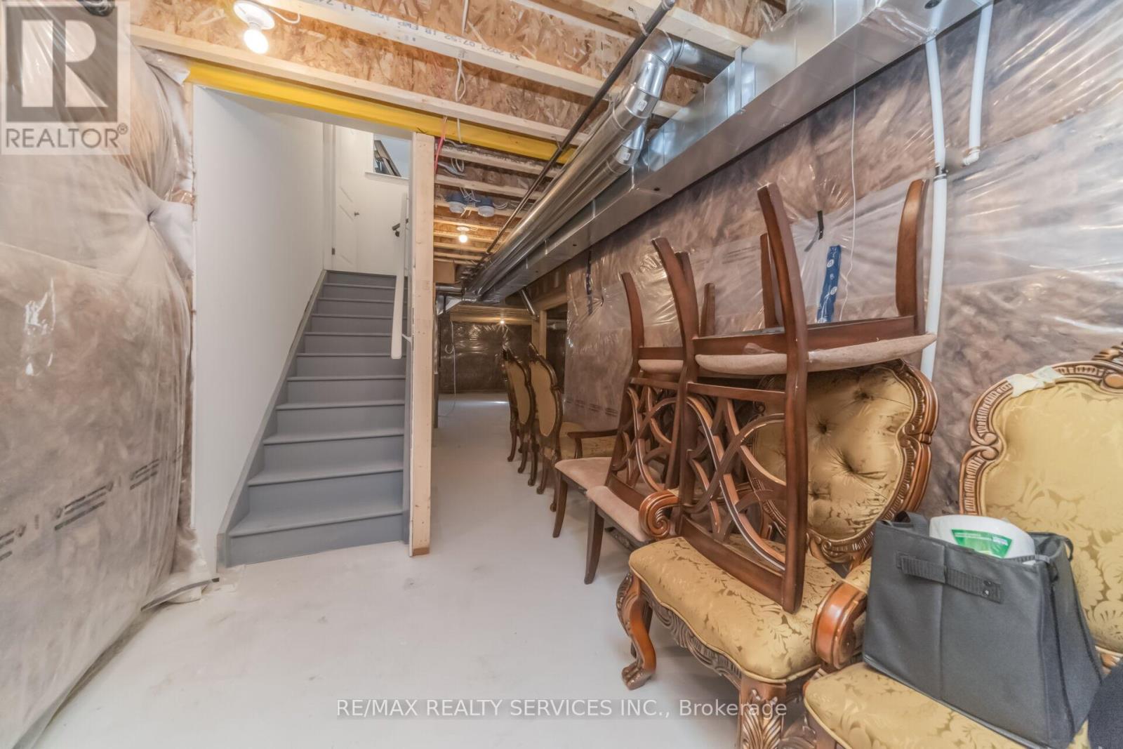 69 Kirkwood Way, Barrie, Ontario  L9J 0K7 - Photo 40 - S13507402